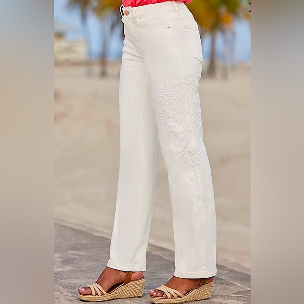 LASCANA Embroidered Straight Leg Jeans